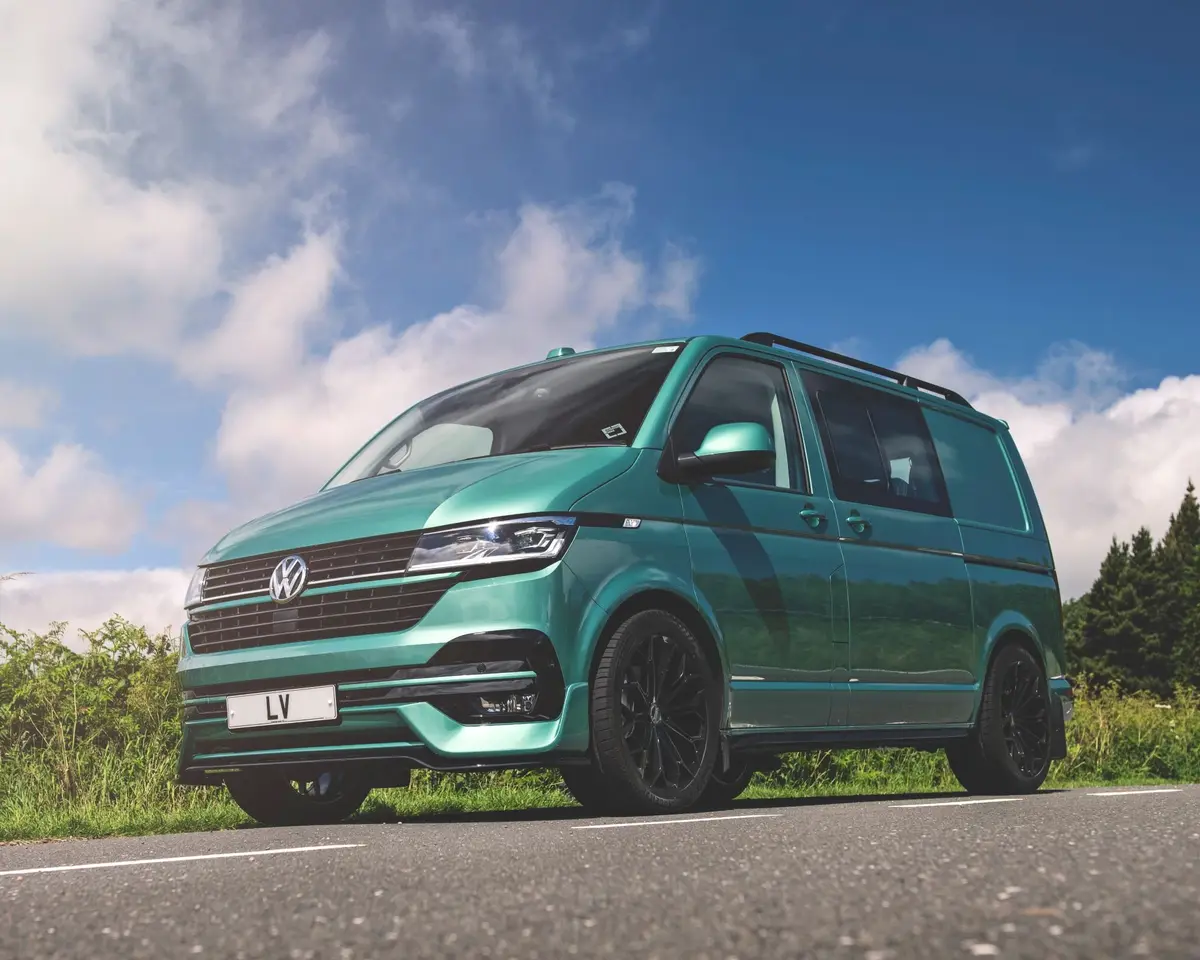 VW Transporter LV-S van